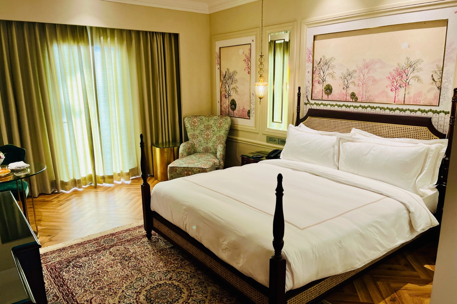 Palace Room King Bed 1