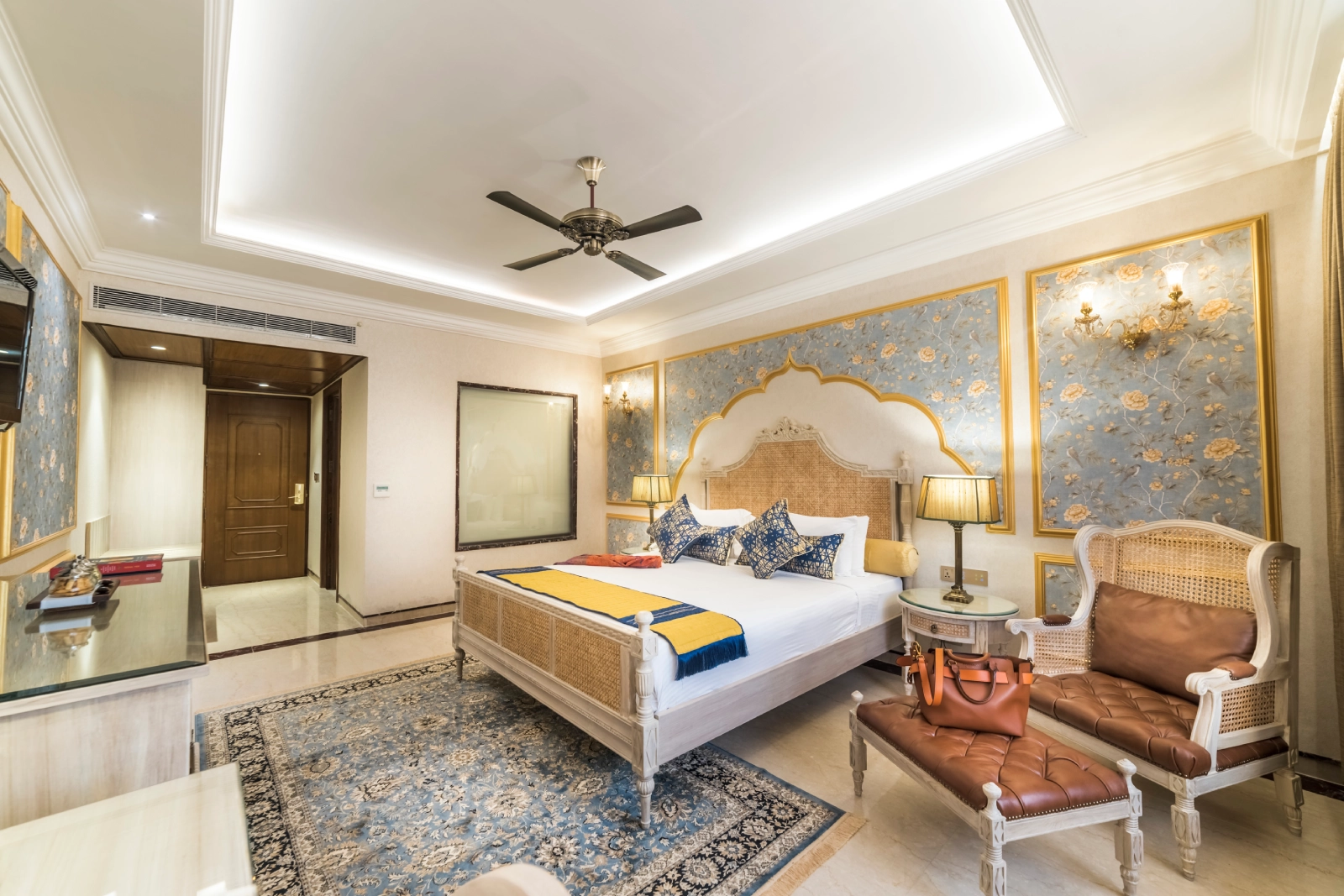 Palace room 2